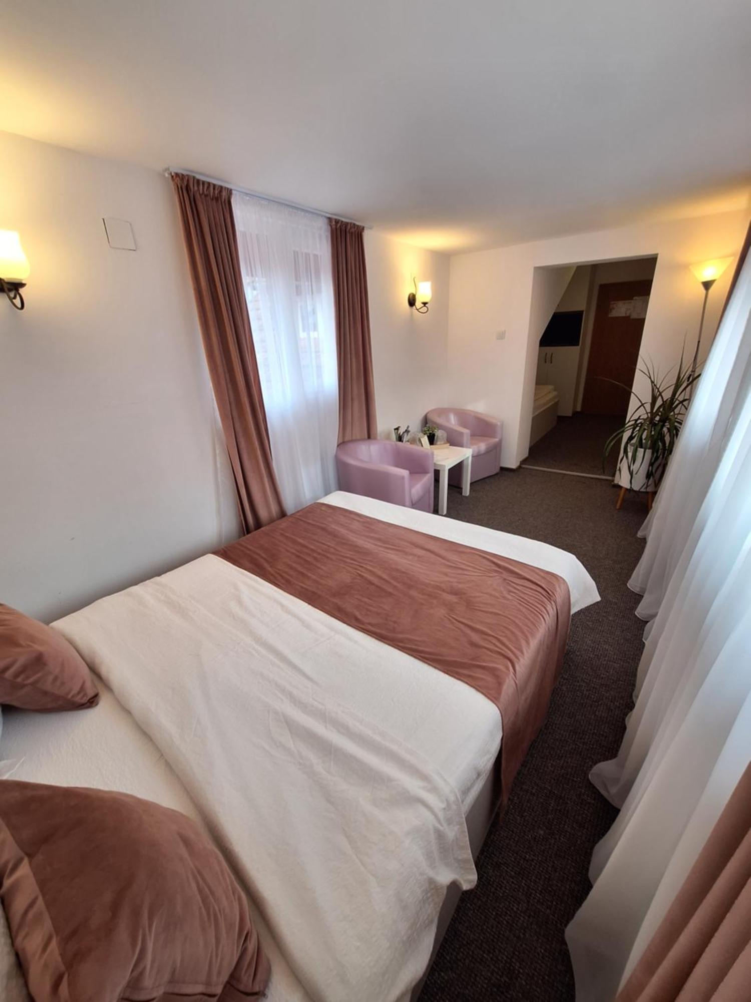 Pensiunea Tinelu Brasov Săcele Dış mekan fotoğraf